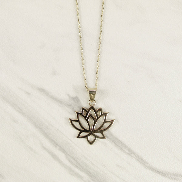 Simple Lotus Flower Necklace