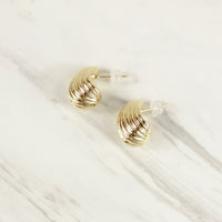 Japan Gold Seashell Earrings