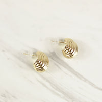 Japan Gold Seashell Earrings