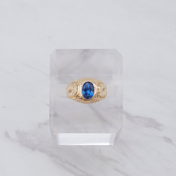 Lucky Horse Shoe Sapphire Ring