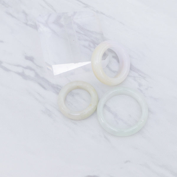 Jade Ring - Naturale White
