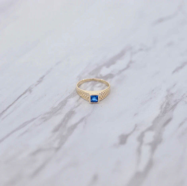 Mini Sapphire Ring